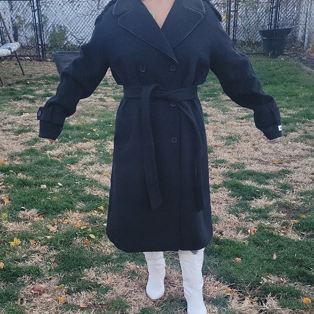 NWOT DKNY Wool Bland Elegant Black Classic Coat Oversized
